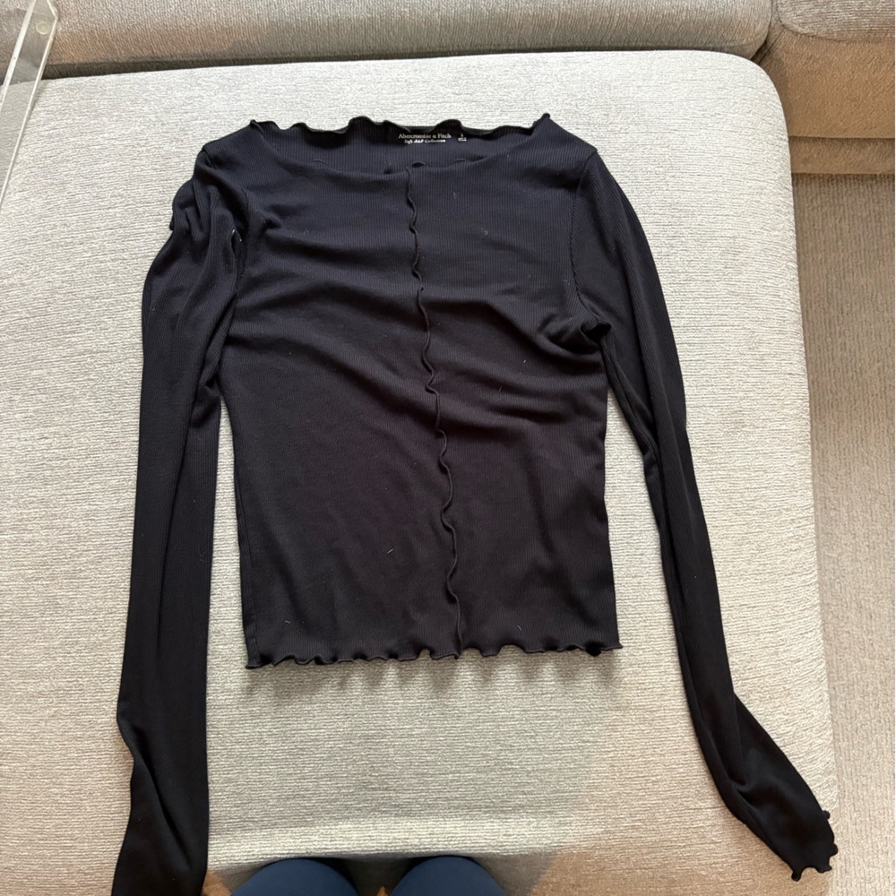 Abercrombie & Fitch Black Fitted Button Down Shirt
